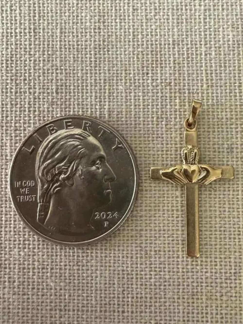 14K SOLID GOLD Religious Cross Pendant - Picture 5 of 5
